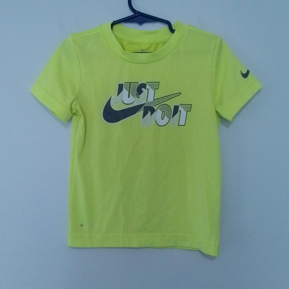 Lot of four boys short sleeve tee shirts size 4 in various brands